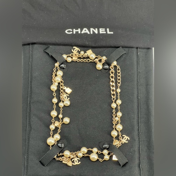 Chanel Pearl Necklace And Light Gold Metal Charms Necklace 2018